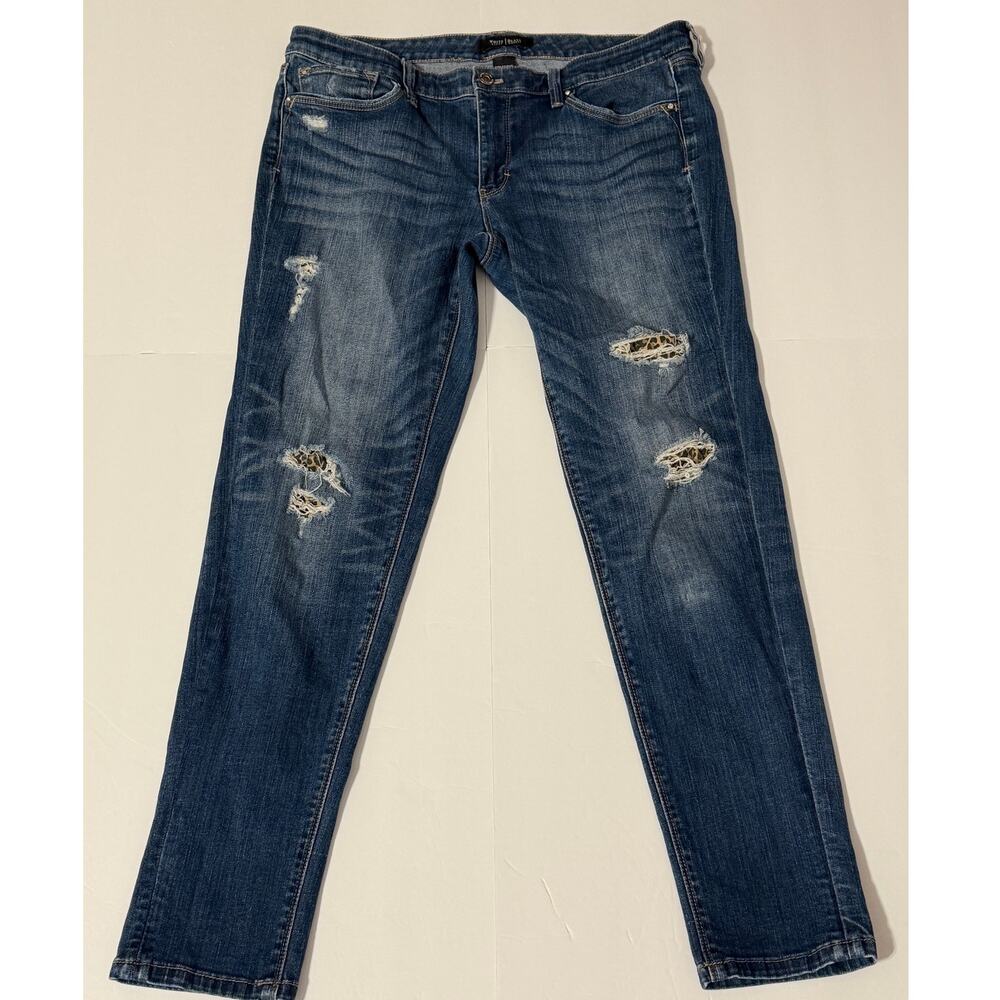 White House Black Market Girlfriend Distressed Jeans, Size 8
